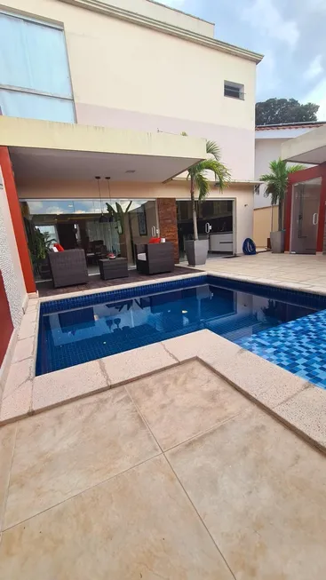 Foto 1 de Casa de Condomínio com 4 Quartos à venda, 350m² em Centro, Manaus