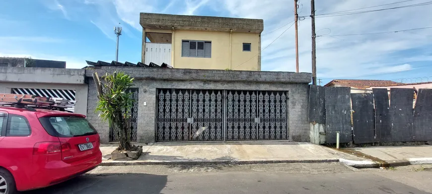 Foto 1 de Sobrado com 2 Quartos à venda, 130m² em Castelo, Santos