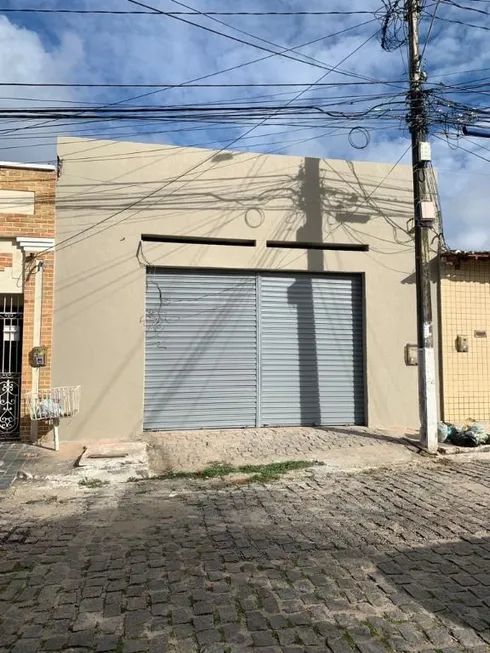 Foto 1 de Galpão/Depósito/Armazém à venda, 168m² em Alecrim, Natal