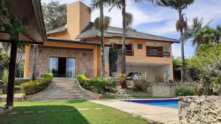 Foto 1 de Casa de Condomínio com 4 Quartos à venda, 331m² em Granja Viana, Carapicuíba