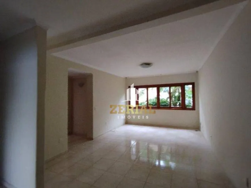 Foto 1 de Sobrado com 3 Quartos para venda ou aluguel, 400m² em Santa Maria, São Caetano do Sul