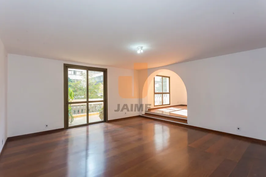 Foto 1 de Apartamento com 3 Quartos à venda, 200m² em Higienópolis, São Paulo