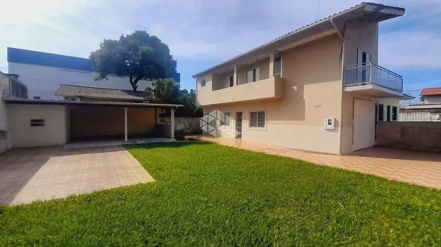 Foto 1 de Casa com 2 Quartos à venda, 125m² em Serraria, São José