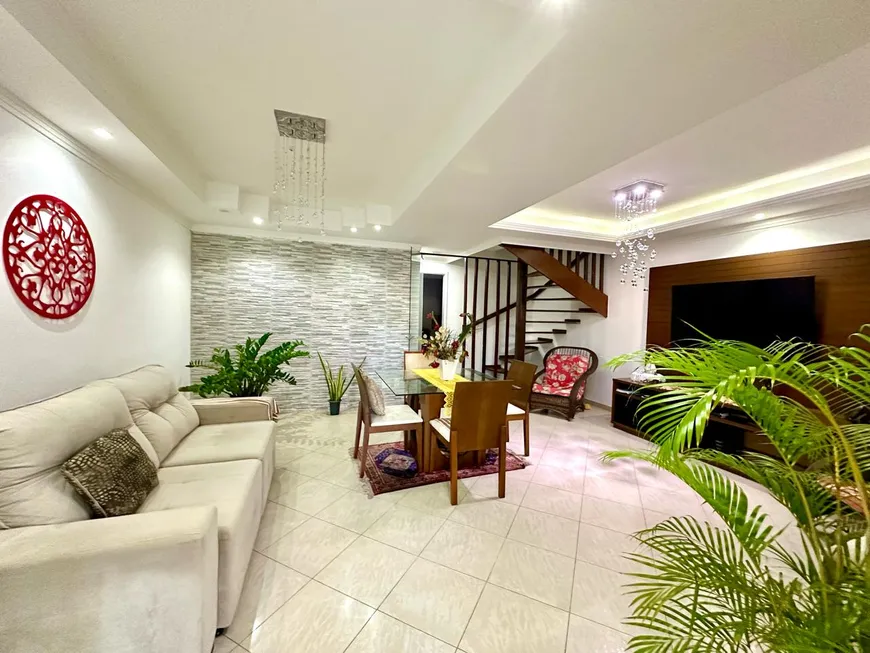 Foto 1 de Casa de Condomínio com 4 Quartos à venda, 129m² em Buraquinho, Lauro de Freitas