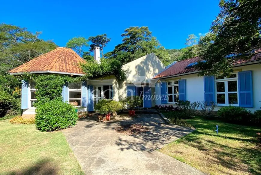 Foto 1 de Casa de Condomínio com 4 Quartos à venda, 2600m² em Itaipava, Petrópolis