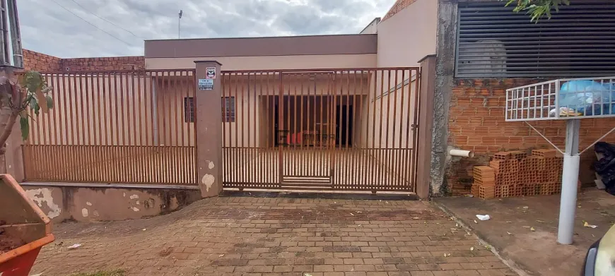 Foto 1 de Casa com 2 Quartos à venda, 116m² em Jardim Colúmbia D, Londrina