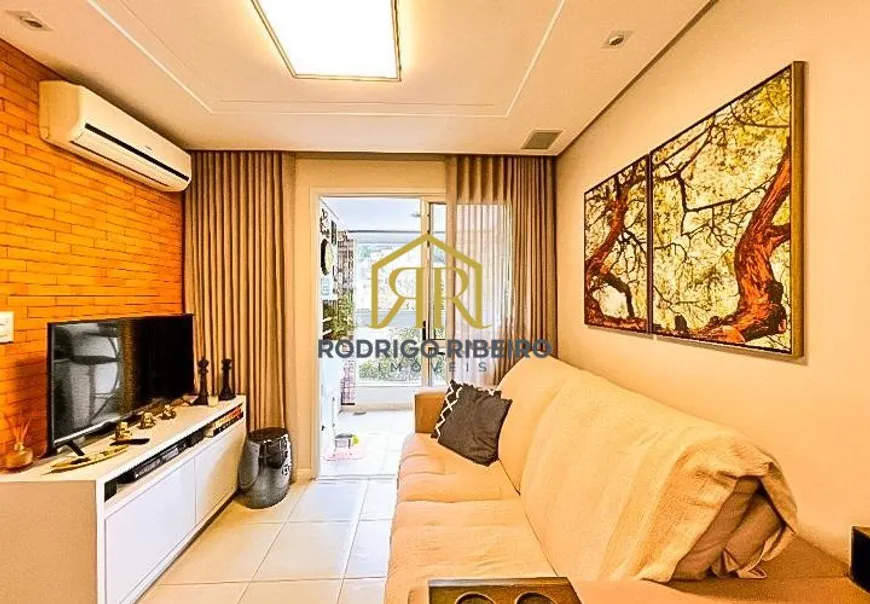 Foto 1 de Apartamento com 2 Quartos à venda, 66m² em Itacorubi, Florianópolis