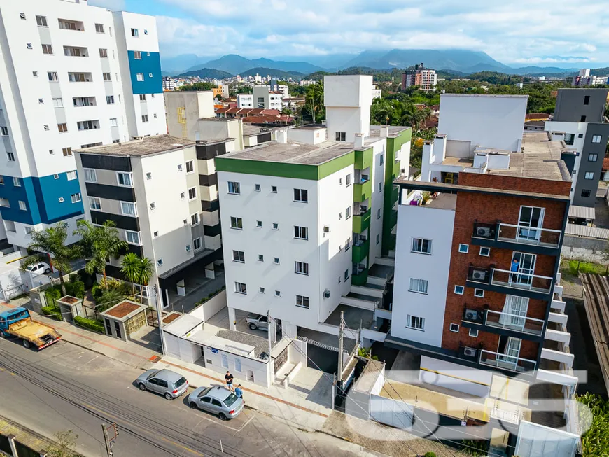 Foto 1 de Apartamento com 2 Quartos à venda, 55m² em Costa E Silva, Joinville