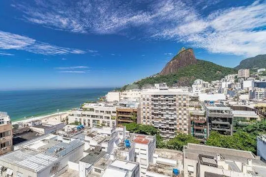 Foto 1 de Apartamento com 3 Quartos à venda, 150m² em Leblon, Rio de Janeiro