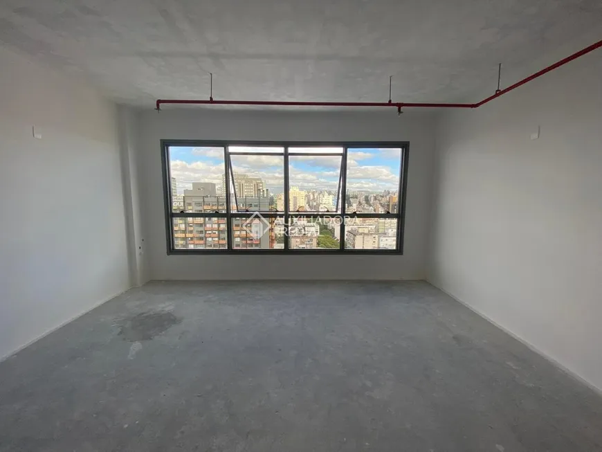 Foto 1 de Sala Comercial para alugar, 41m² em Independência, Porto Alegre