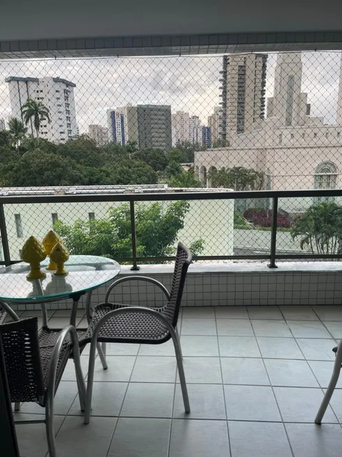 Foto 1 de Apartamento com 4 Quartos para alugar, 210m² em Parnamirim, Recife