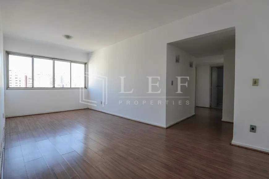 Foto 1 de Apartamento com 2 Quartos à venda, 70m² em Morro dos Ingleses, São Paulo