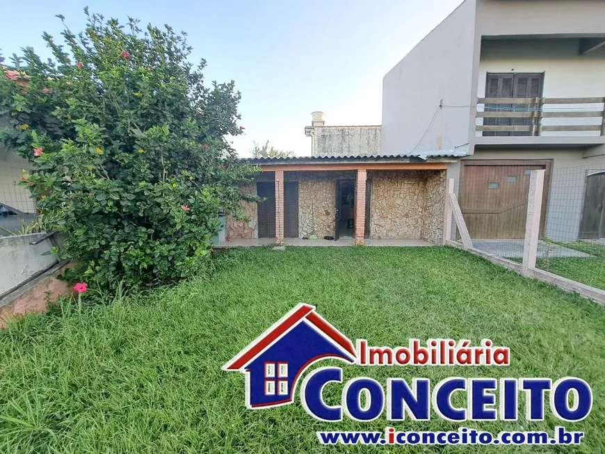 Foto 1 de Casa com 2 Quartos à venda, 80m² em Santa Teresinha, Imbé