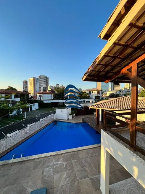 Foto 1 de Apartamento com 5 Quartos à venda, 560m² em Itaigara, Salvador