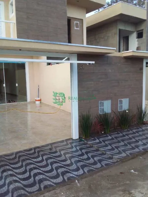 Foto 1 de Sobrado com 3 Quartos à venda, 95m² em Centro, Mongaguá