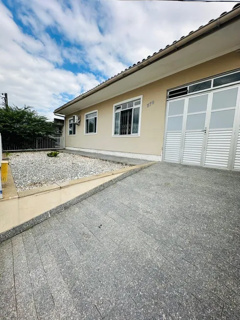 Foto 1 de Casa com 3 Quartos à venda, 180m² em Flor de Napolis, São José