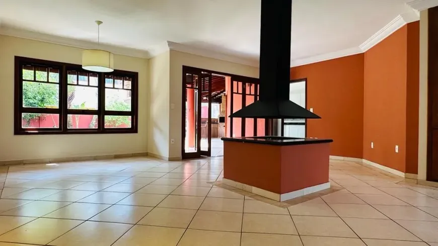 Foto 1 de Casa de Condomínio com 3 Quartos para alugar, 300m² em Urbanova, São José dos Campos