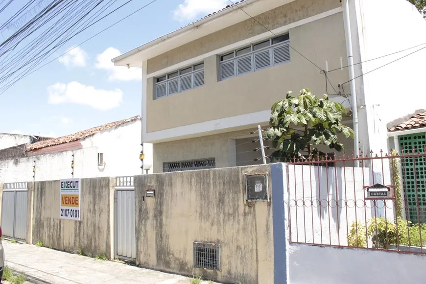 Foto 1 de Casa com 4 Quartos para venda ou aluguel, 191m² em Jaguaribe, João Pessoa