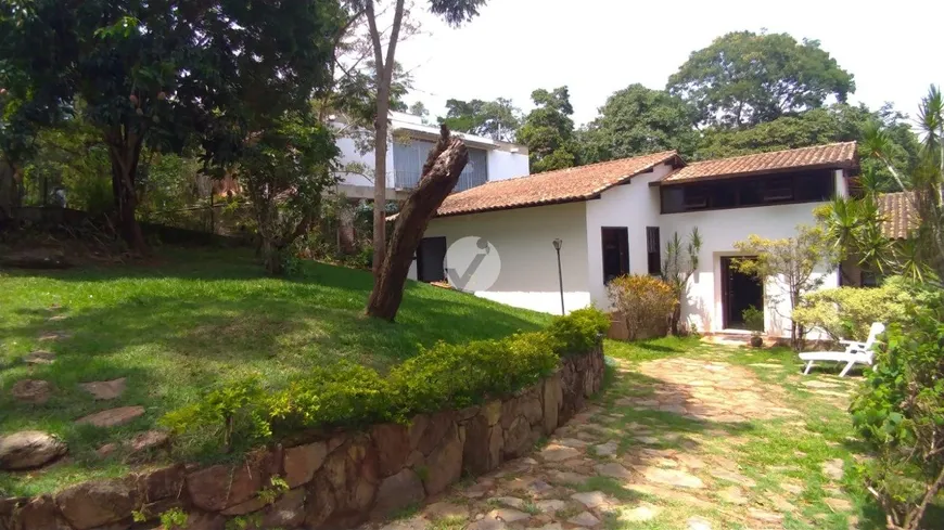 Foto 1 de Casa de Condomínio com 4 Quartos à venda, 210m² em Condominio Ville de Montagne, Nova Lima