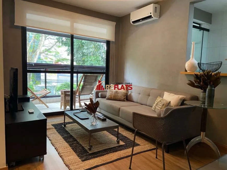 Foto 1 de Flat com 2 Quartos para alugar, 55m² em Vila Nova Conceição, São Paulo