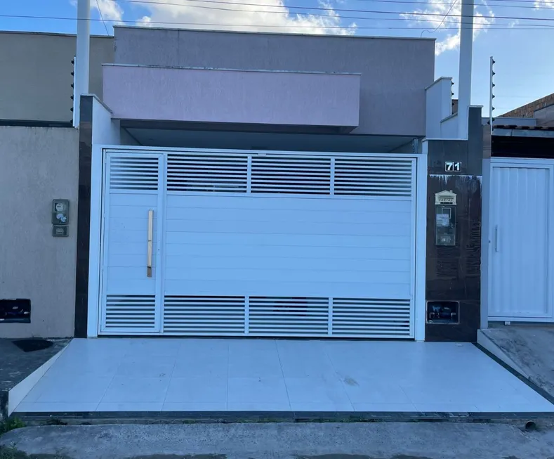 Foto 1 de Casa com 2 Quartos à venda, 70m² em Papagaio, Feira de Santana