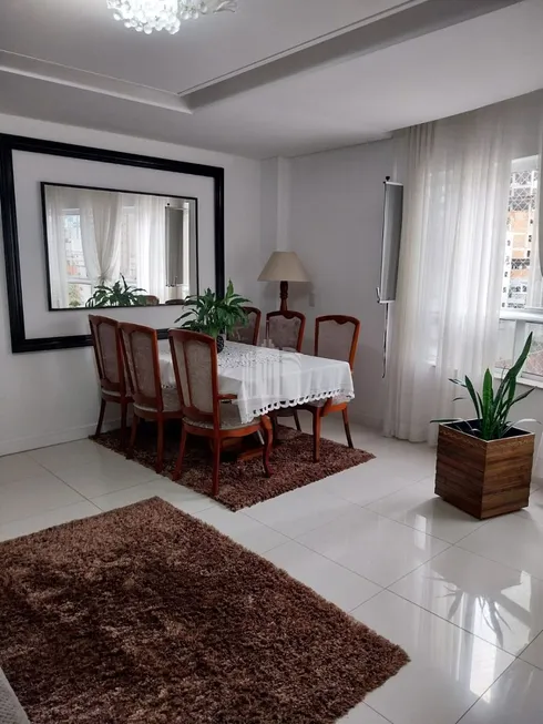 Foto 1 de Apartamento com 3 Quartos à venda, 125m² em Centro, Balneário Camboriú