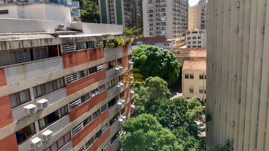 Foto 1 de Apartamento com 3 Quartos à venda, 90m² em Copacabana, Rio de Janeiro