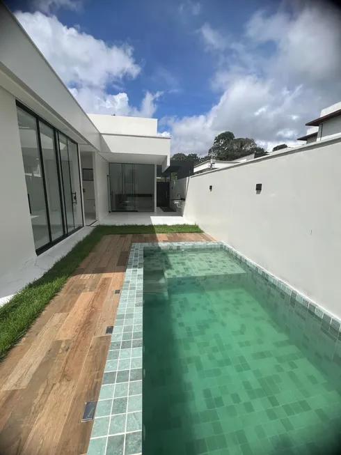 Foto 1 de Casa de Condomínio com 3 Quartos à venda, 250m² em Ponta Negra, Manaus