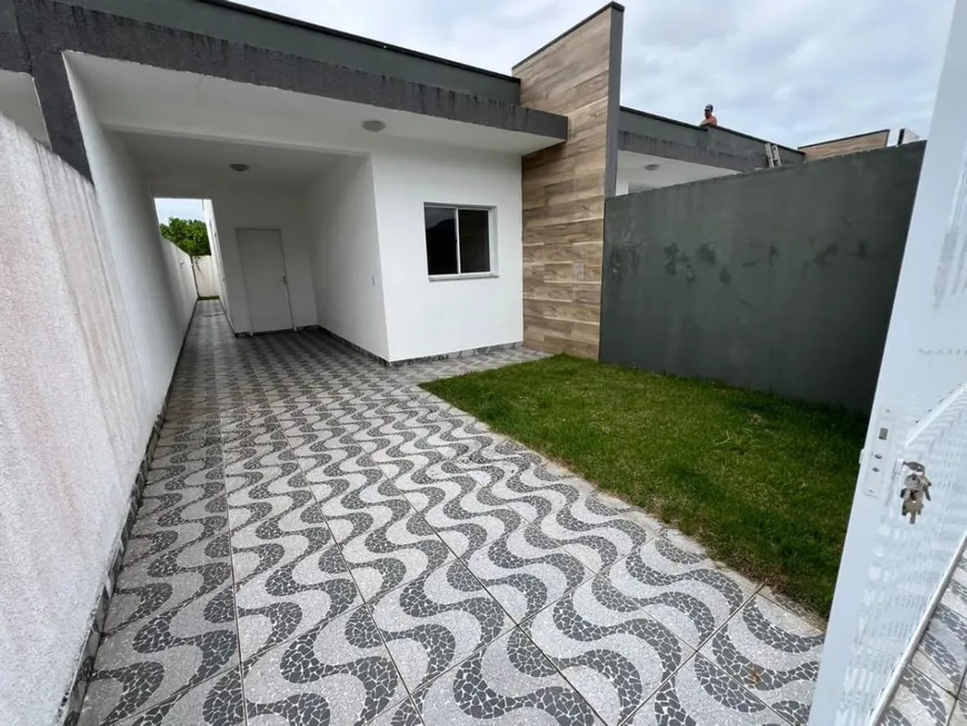 Foto 1 de Casa com 2 Quartos à venda, 71m² em Jardim Caraminguava, Peruíbe