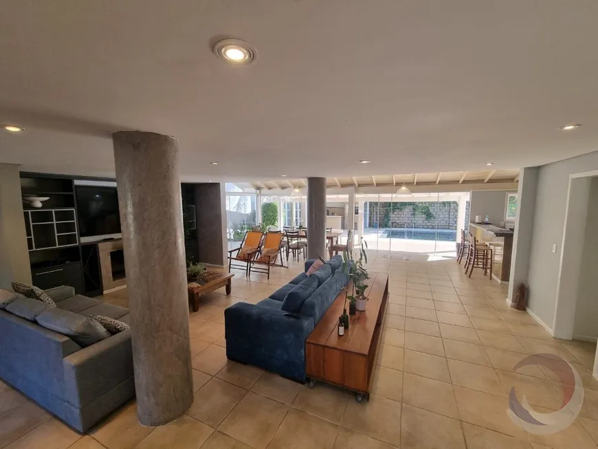 Foto 1 de Casa com 4 Quartos à venda, 350m² em Lagoa da Conceição, Florianópolis