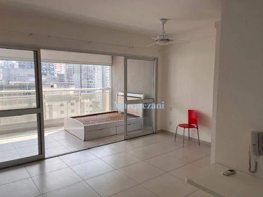 Foto 1 de Apartamento com 1 Quarto para alugar, 40m² em Bela Vista, São Paulo