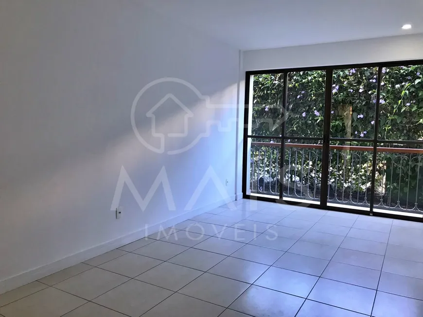 Foto 1 de Apartamento com 2 Quartos para alugar, 76m² em Itaipava, Petrópolis