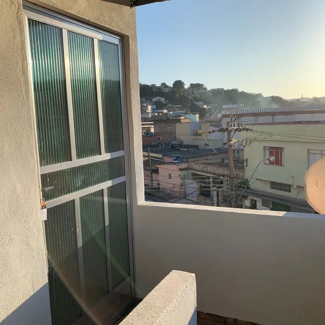 Foto 1 de Apartamento com 2 Quartos para alugar, 50m² em Santo Agostinho, Volta Redonda