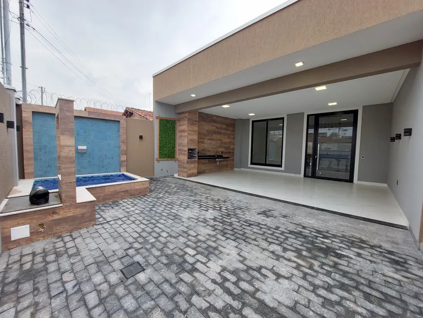 Foto 1 de Casa com 3 Quartos à venda, 147m² em Setor Faiçalville, Goiânia
