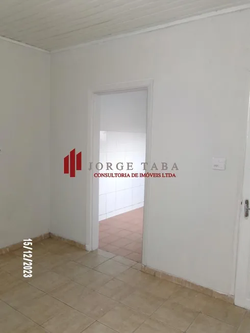 Foto 1 de Casa com 2 Quartos para alugar, 50m² em Vila Natalia, São Paulo