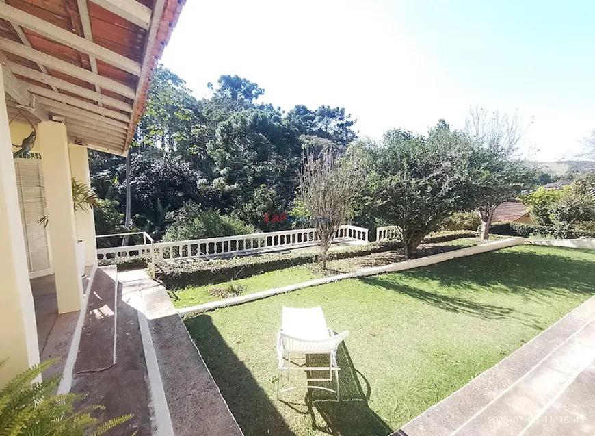 Foto 1 de Fazenda/Sítio com 4 Quartos à venda, 246m² em Chacaras Fernao Dias, Atibaia