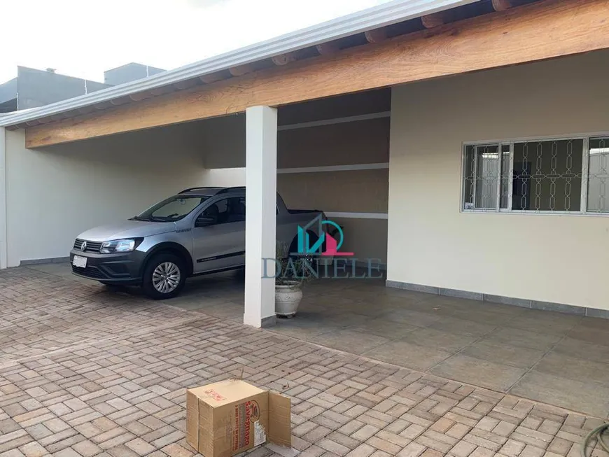 Foto 1 de Casa com 3 Quartos à venda, 137m² em Residencial Ravena, Araraquara