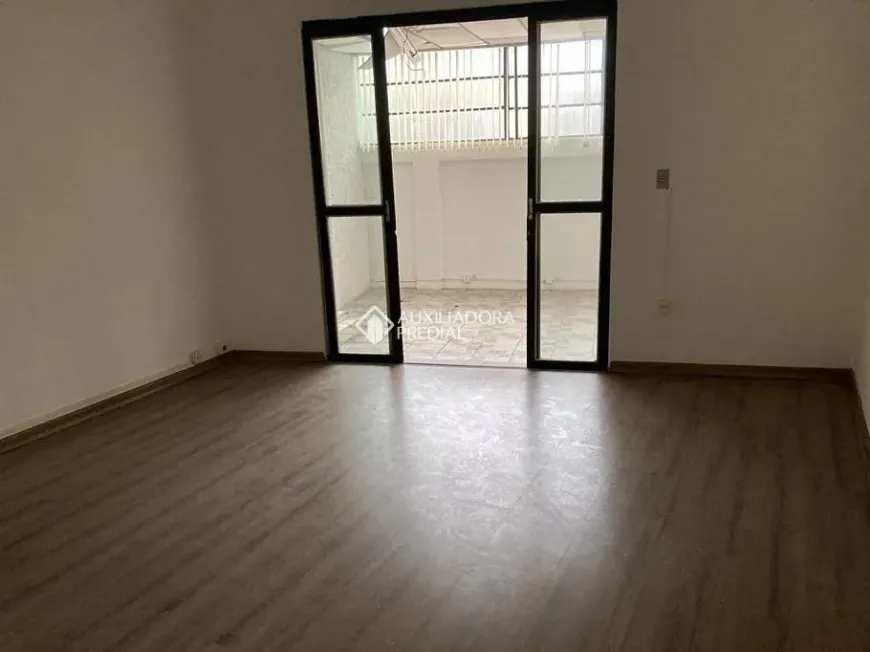 Foto 1 de Sala Comercial à venda, 27m² em Floresta, Porto Alegre