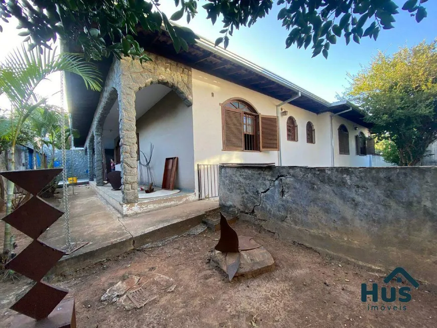 Foto 1 de Casa com 4 Quartos à venda, 354m² em Santa Amélia, Belo Horizonte