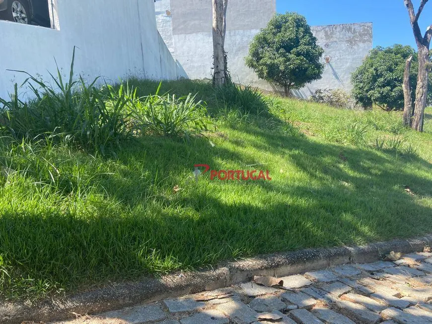 Foto 1 de Lote/Terreno à venda, 454m² em Lagoa, Macaé