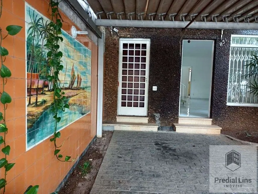 Foto 1 de Casa com 4 Quartos para venda ou aluguel, 230m² em Vila Monumento, São Paulo