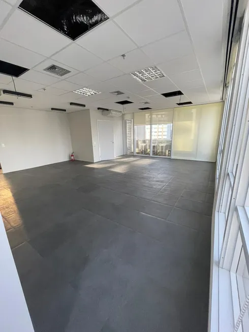 Foto 1 de Sala Comercial para alugar, 254m² em Vila Olímpia, São Paulo