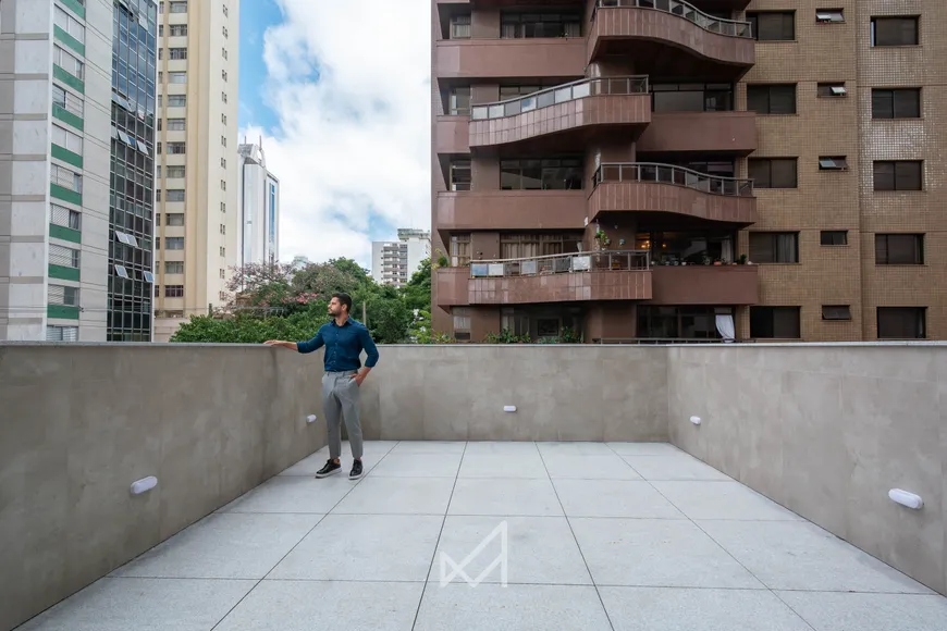 Foto 1 de Apartamento com 3 Quartos à venda, 143m² em Lourdes, Belo Horizonte
