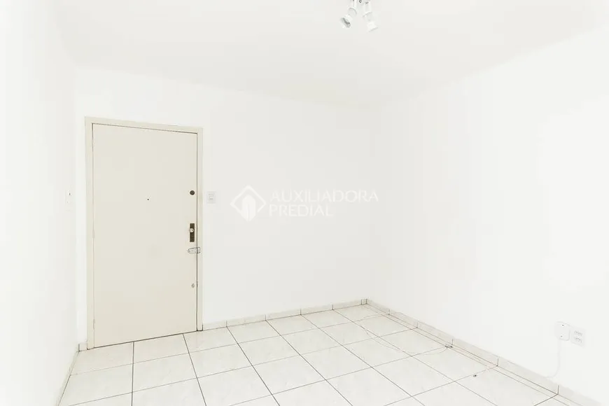 Foto 1 de Apartamento com 1 Quarto para alugar, 47m² em São João, Porto Alegre