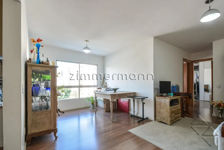 Foto 1 de Apartamento com 2 Quartos à venda, 72m² em Vila Olímpia, São Paulo