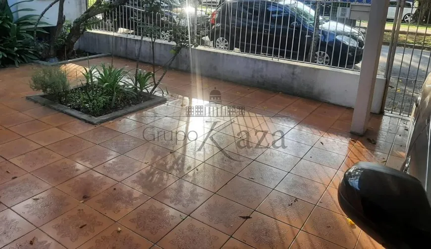 Foto 1 de Casa com 2 Quartos à venda, 90m² em Vila Betânia, São José dos Campos