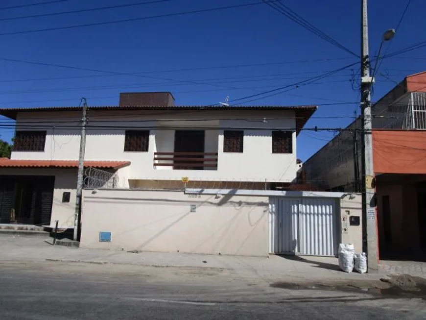 Foto 1 de Casa com 4 Quartos à venda, 282m² em Parquelândia, Fortaleza