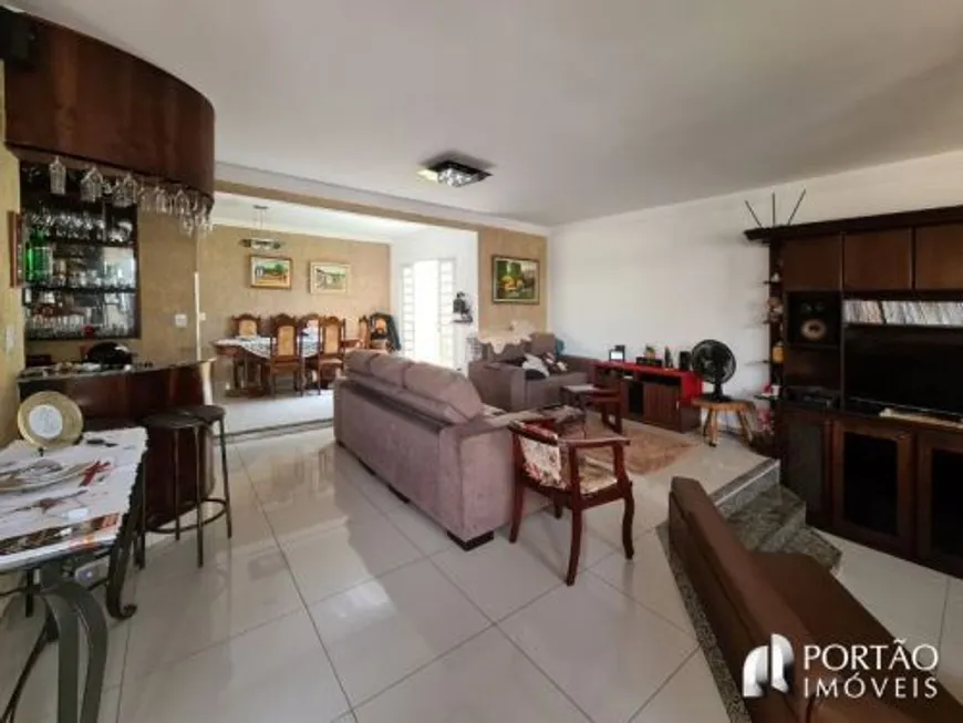 Foto 1 de Casa com 3 Quartos à venda, 242m² em Vila Alto Paraíso, Bauru