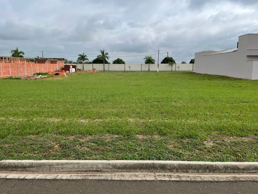 Foto 1 de Lote/Terreno à venda, 250m² em MATO ALTO - FORMIGUEIRO, Saltinho