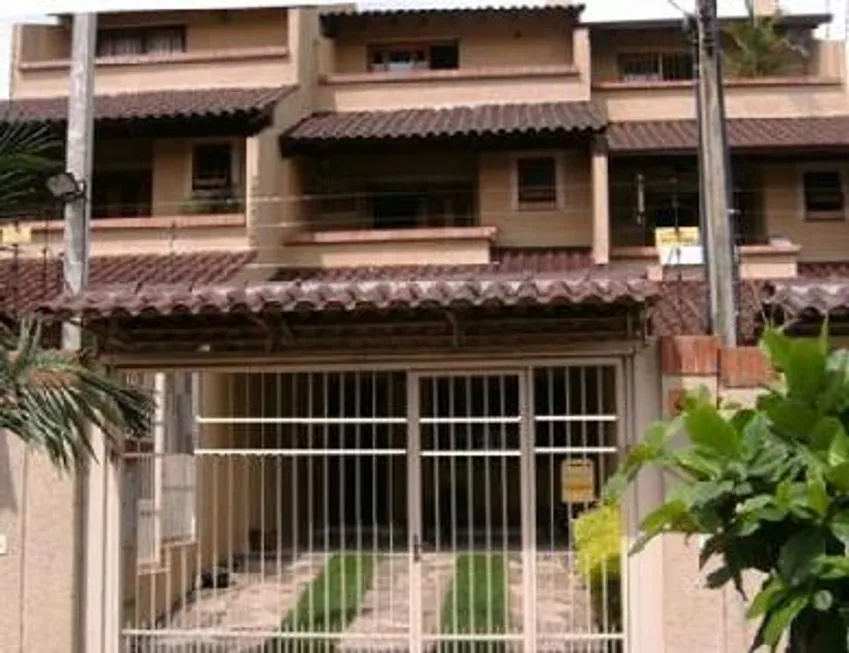 Foto 1 de Casa com 3 Quartos à venda, 126m² em Ipanema, Porto Alegre